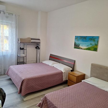 Giada Rooms Peschiera del Garda Exterior foto